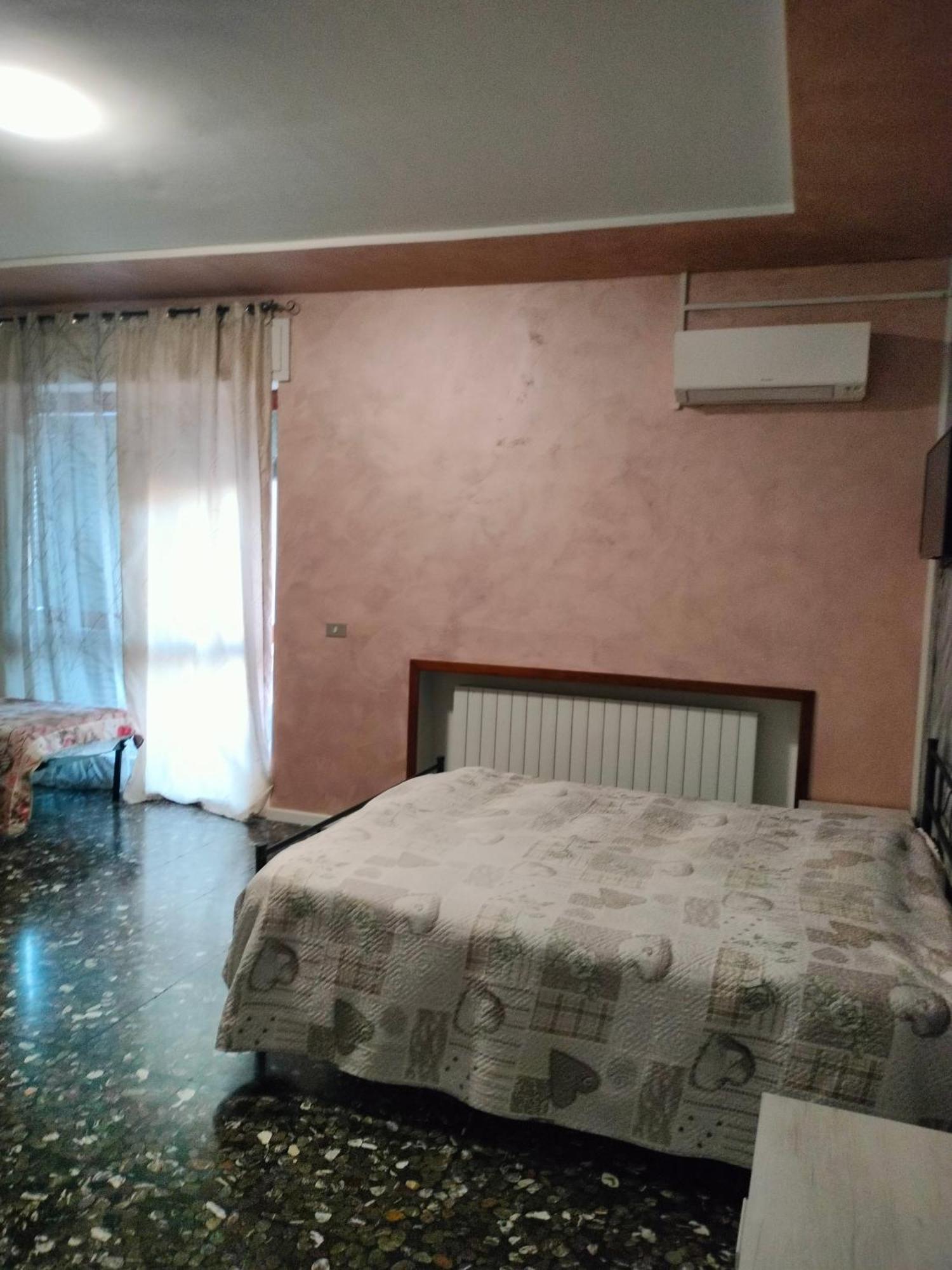 Affittacamere Airport Orio Bergamo Orio al Serio Exteriör bild